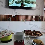 Vibes, Comfort! Apartament